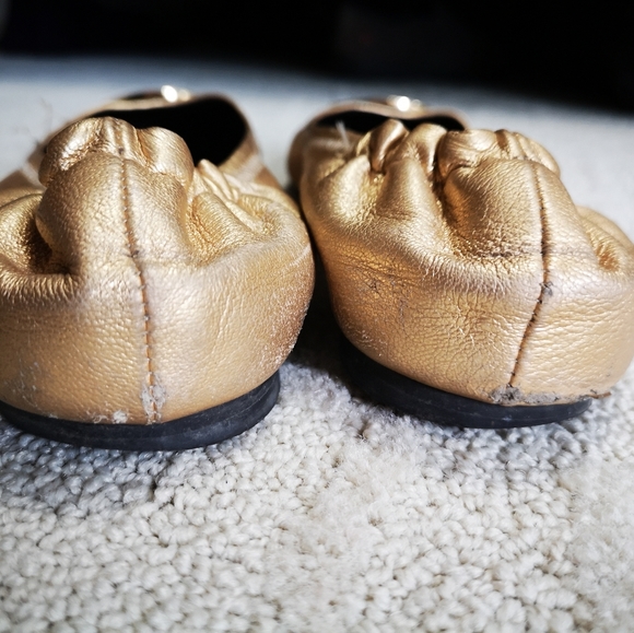 Gold Tory Burch ballet flats - Picture 4 of 5